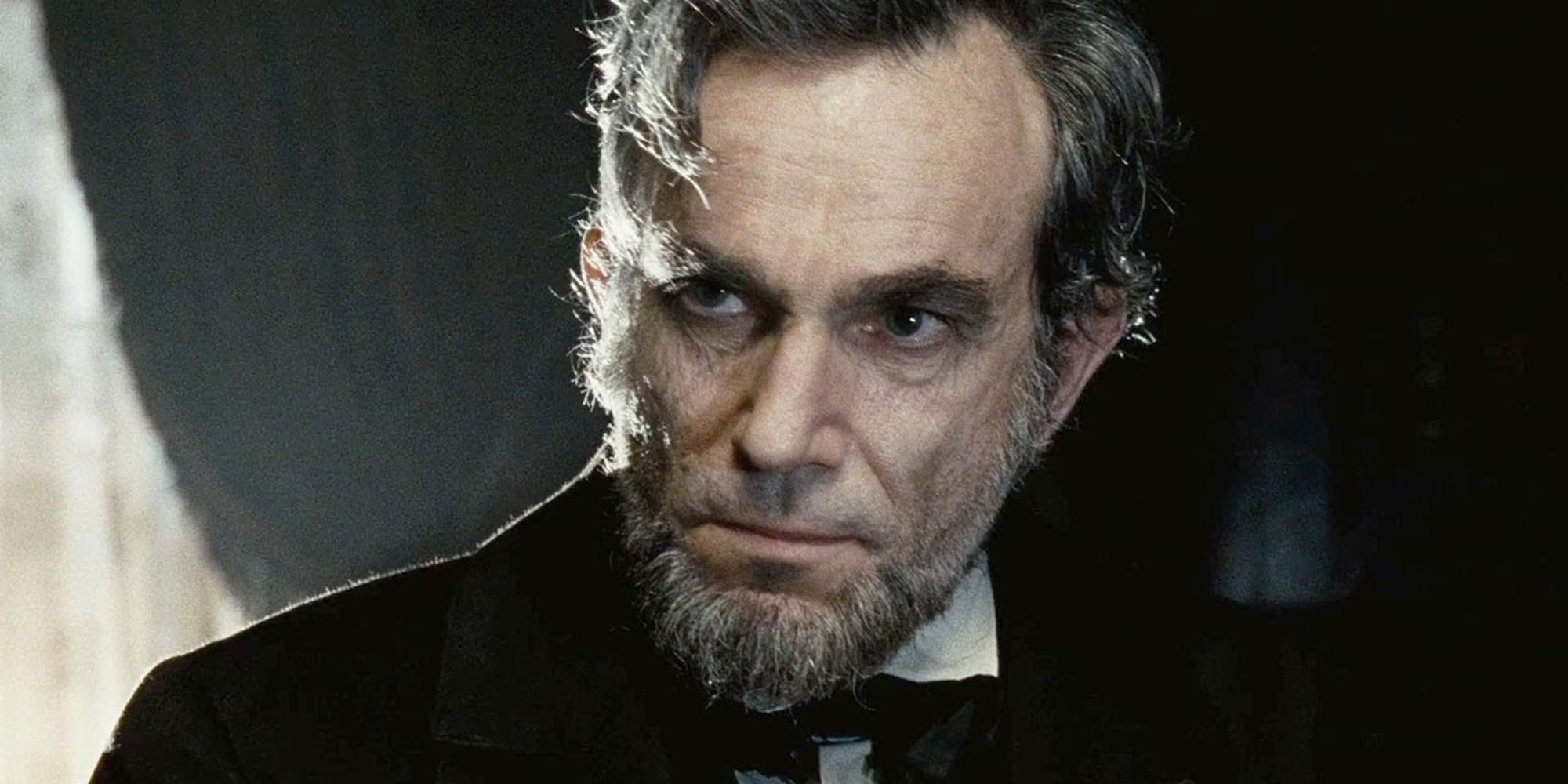 Daniel Day-Lewis as Abraham Lincoln looking angry in Lincoln.