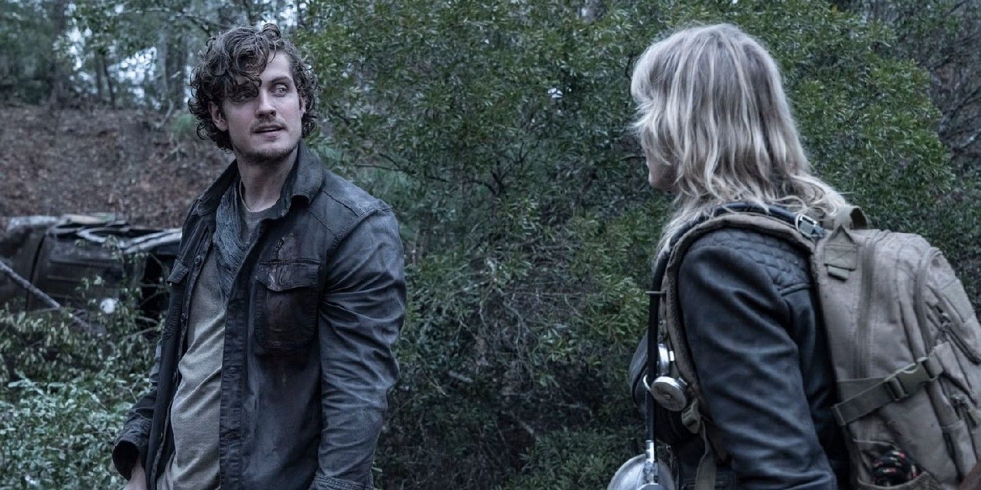 Daniel Sharman as Troy and Kim Dickens as Madison facing off in Fear The Walking Dead