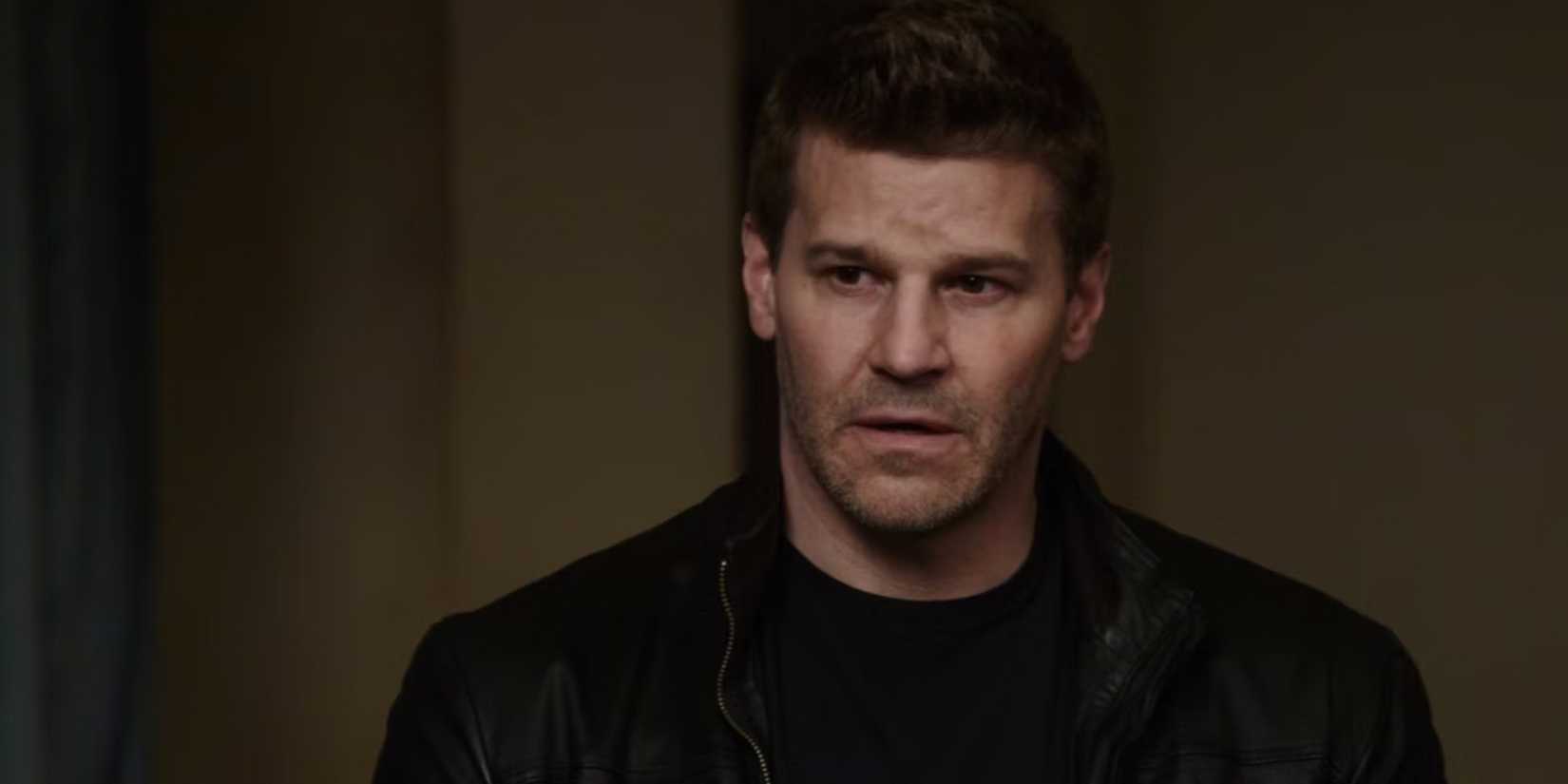 David Boreanaz as Booth wearing his black letter jacket in Bones