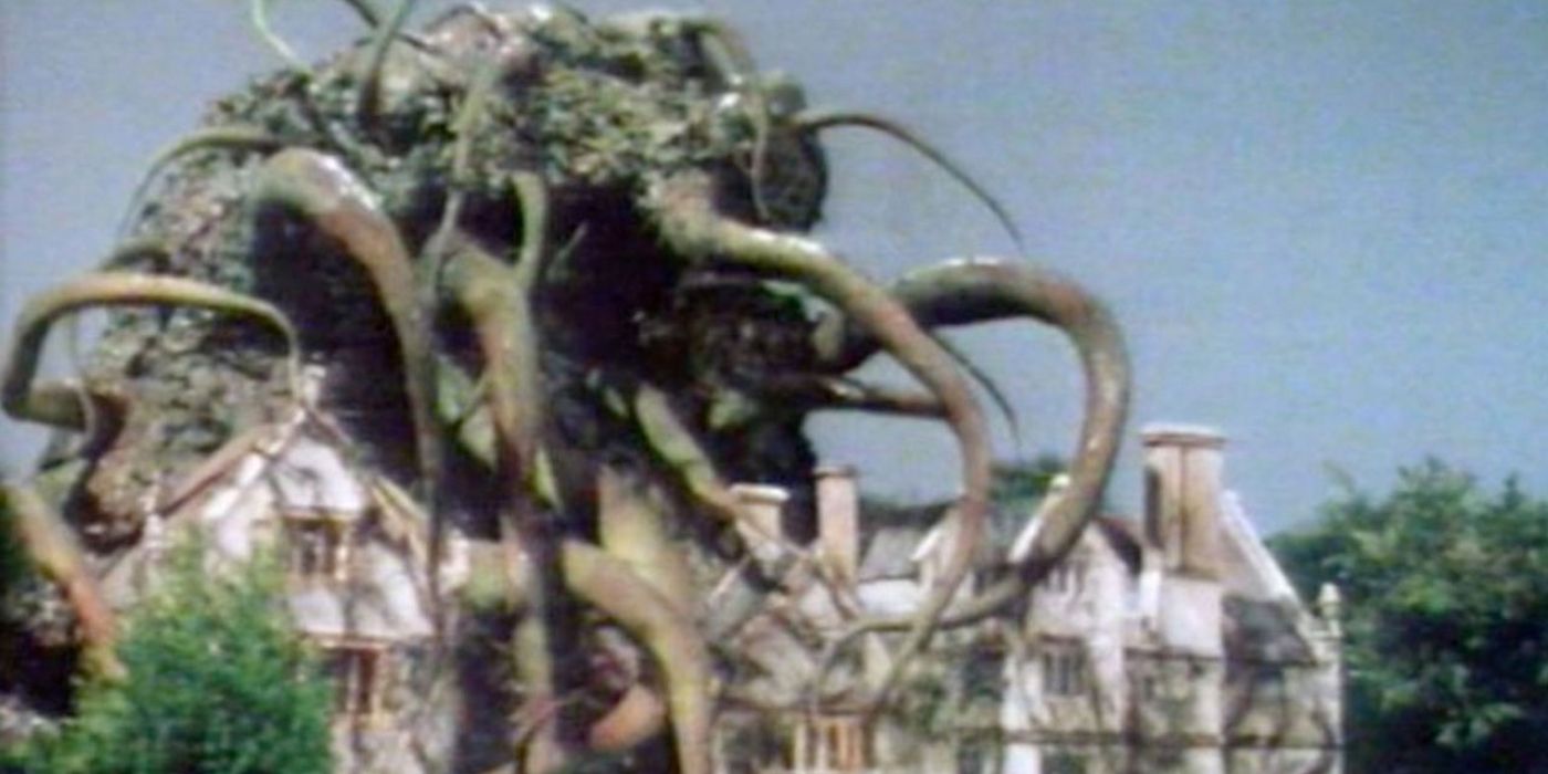 Doctor Who: the Krynoid plant consuming a large country house