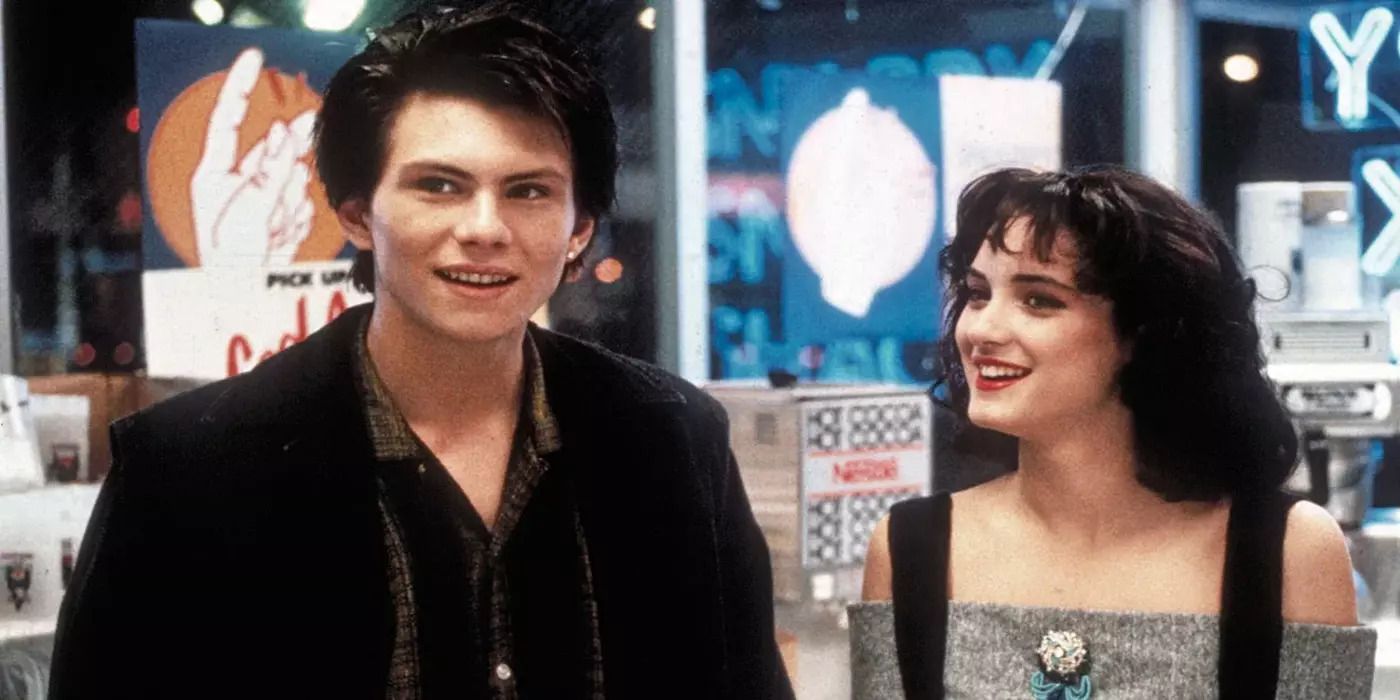 Christian Slater as J.D. and Winona Ryder as Veronica in a scene from Heathers.