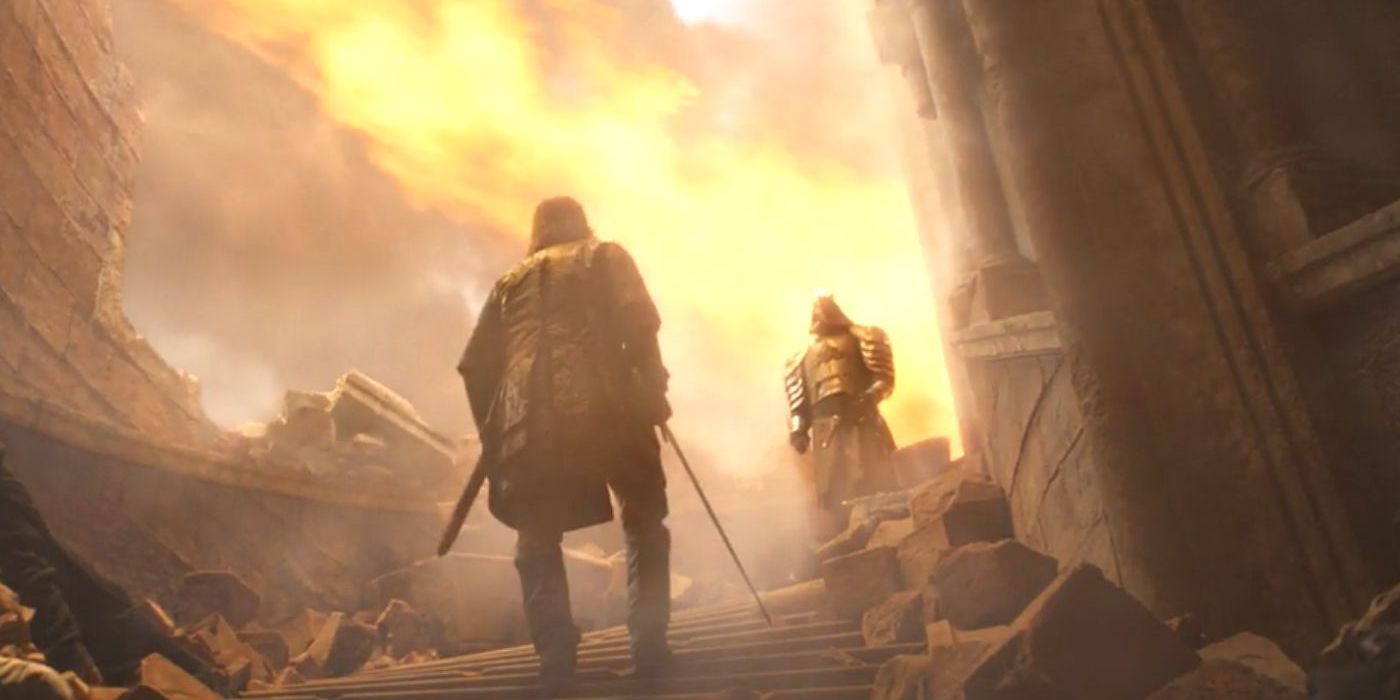The Mountain fights the Hound in Game of Thrones.