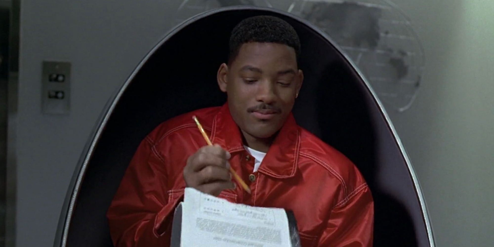 Jay breaking his pencil while taking a test in Men In Black