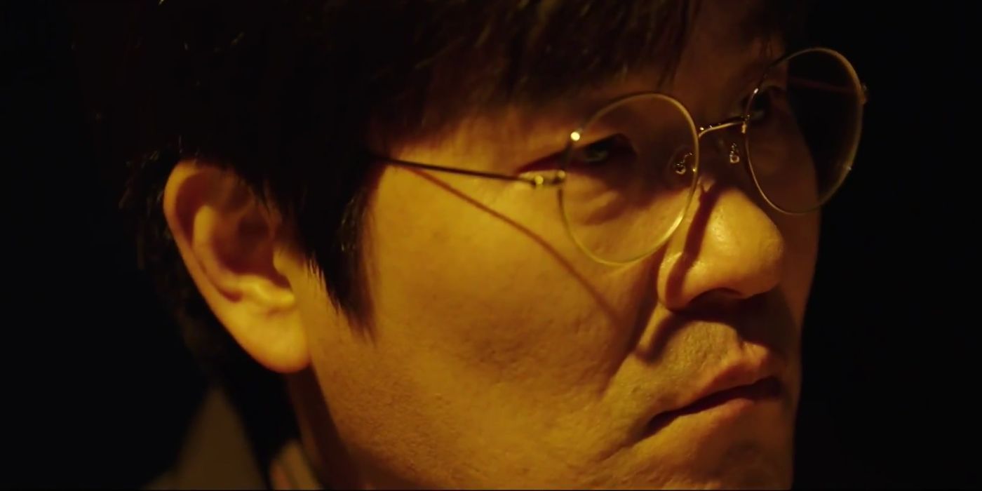 Lee Kyu-hoi as Kang Jin-muk in Beyond Evil