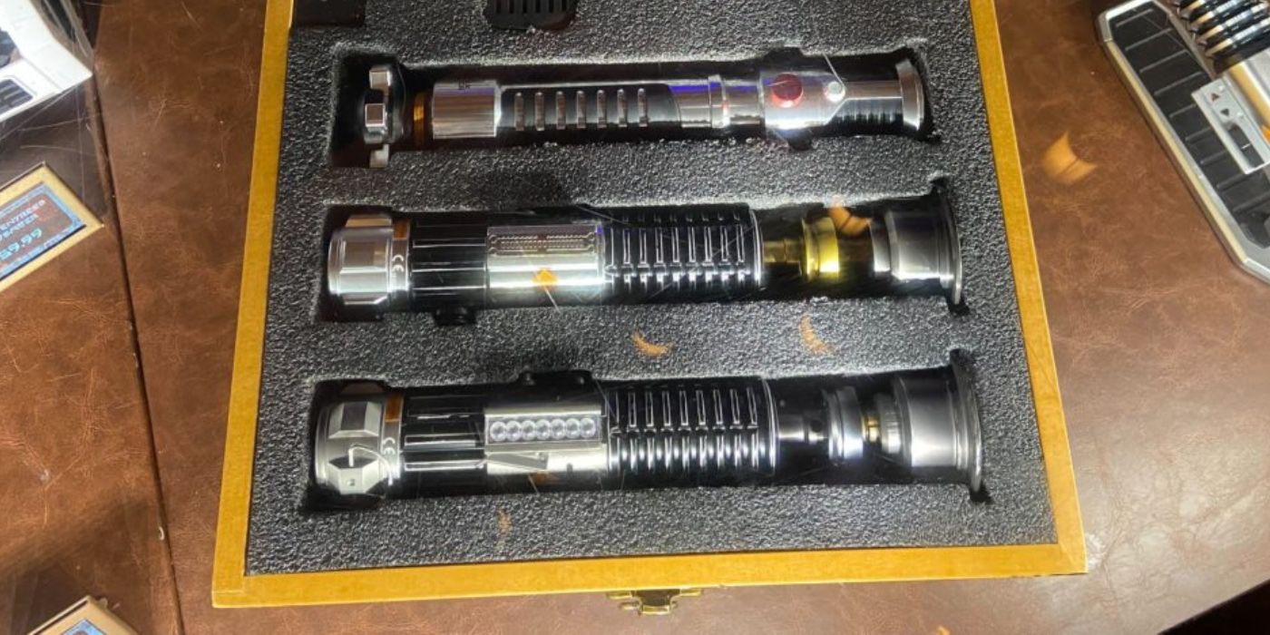 Star Wars good Galaxy's Edge LUMINARA UNDULI Legacy Lightsaber Hilt NEW without crate