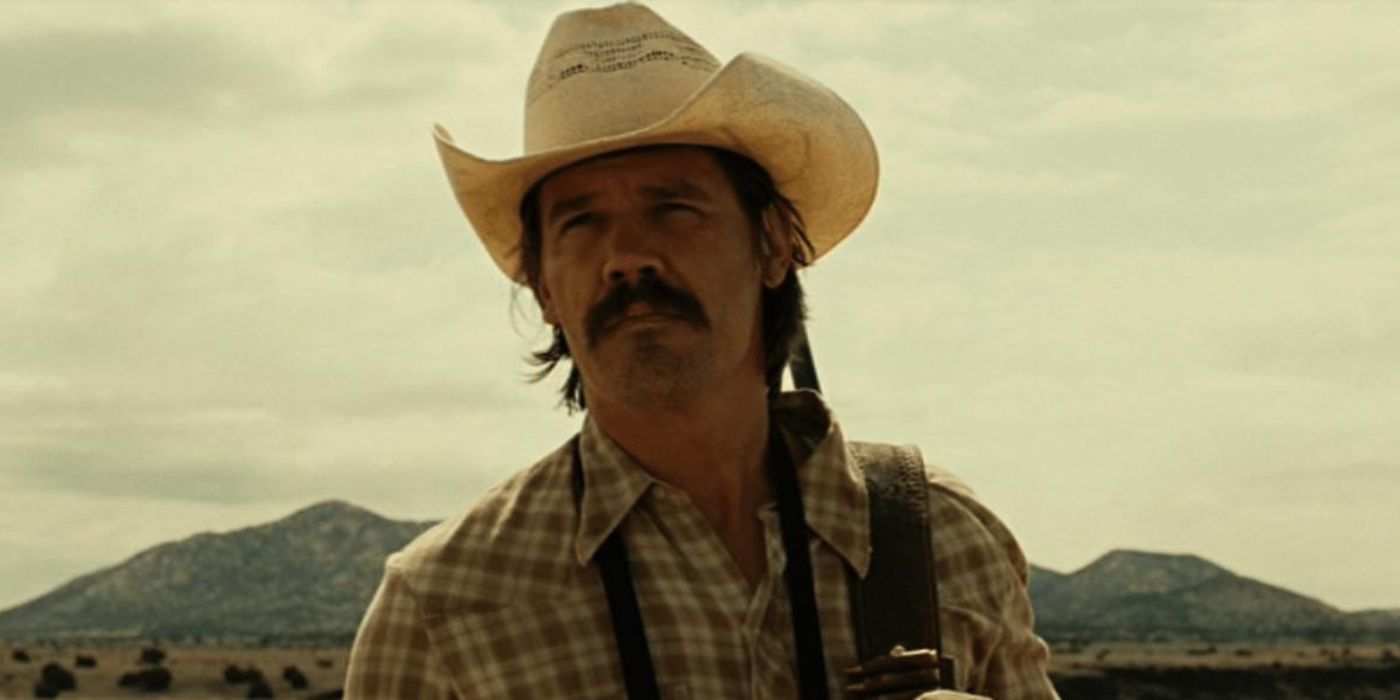 Josh Brolin as Llewelyn Moss looking weary after discovering millions of dollars in 2007's No Country for Old Men