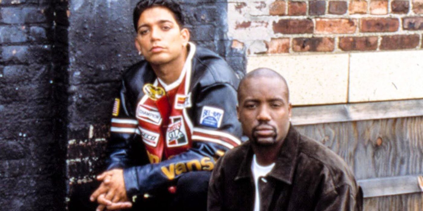 JC (Malik Yoba) and Eddie (Michael DeLorenzo) in an alley in New York Undercover
