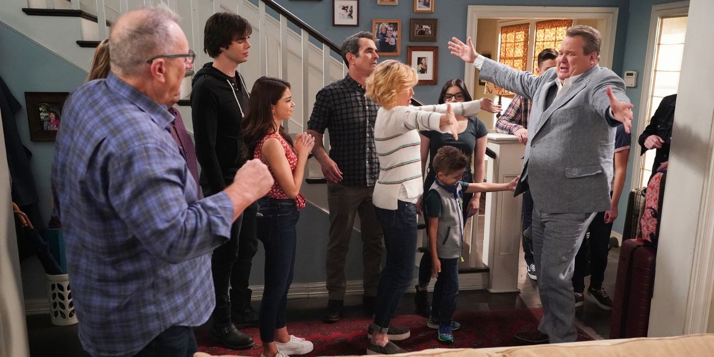 How Much Were The Modern Family Cast Paid For The First Episode & The Final One