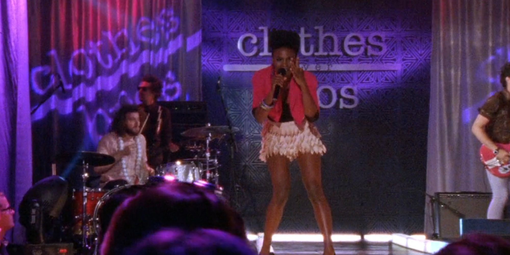 Noisettes performing on One Tree Hill