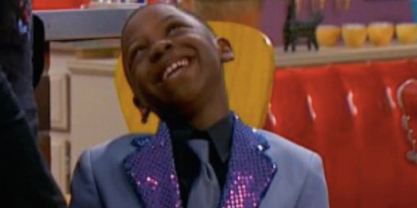Stanley smiling up at someone in That's So Raven