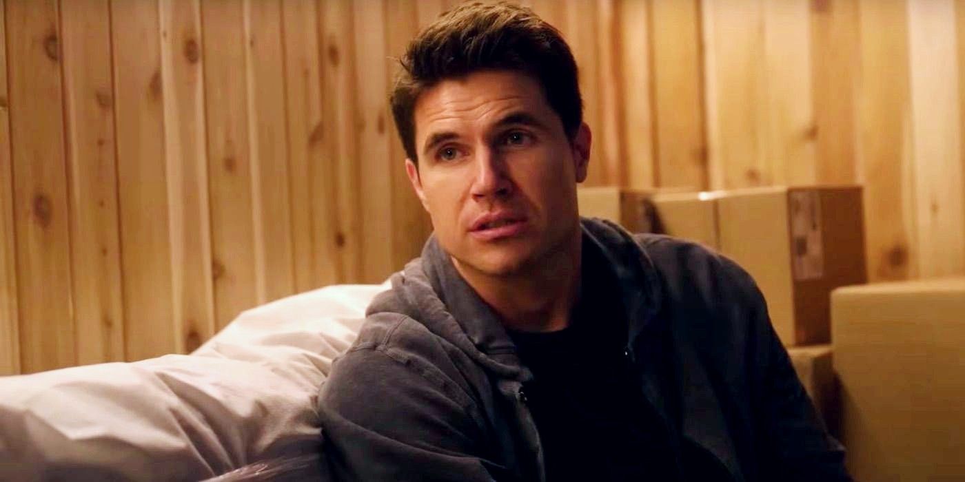 Robbie Amell as Nathan Brown in Upload season 3