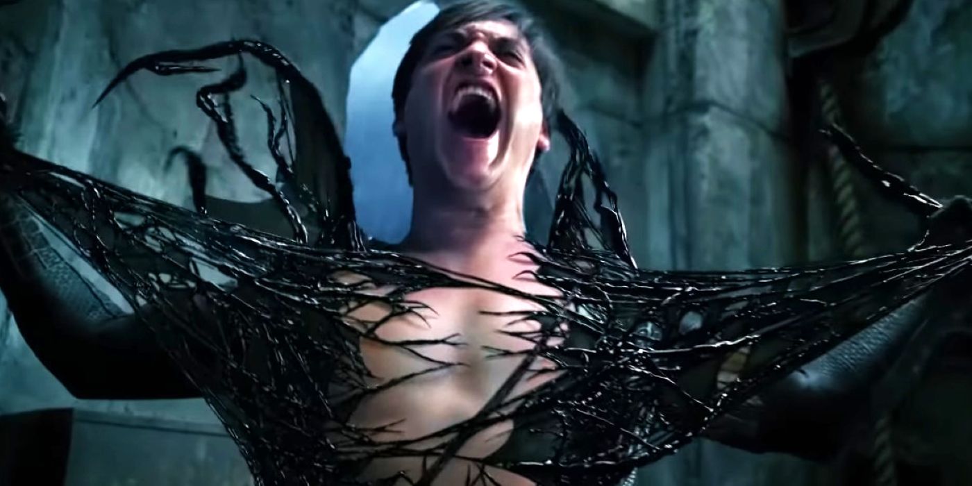 Tobey Maguire as Spider-Man struggling to remove the symbiote in Spider-Man 3