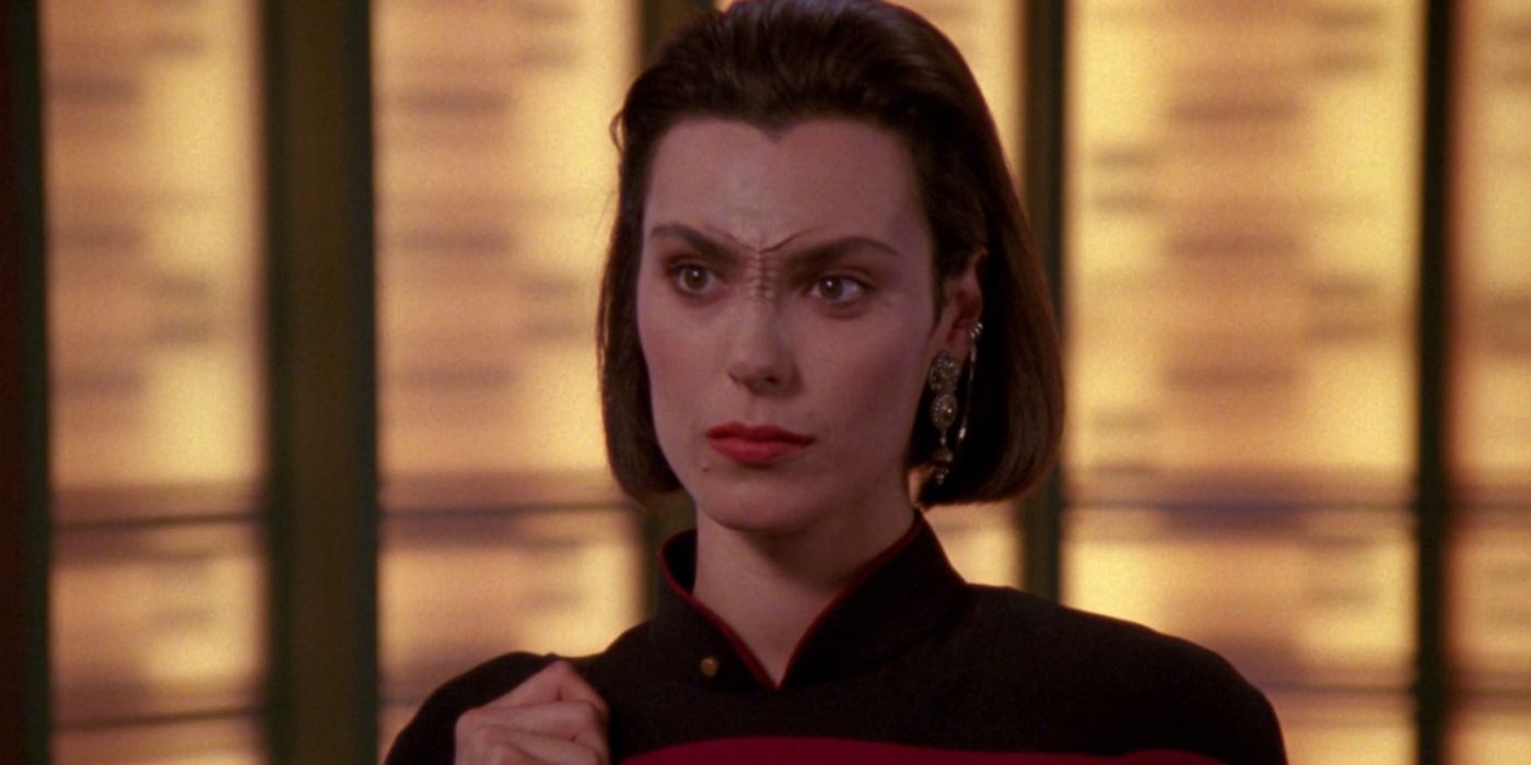 10 Star Trek Characters Who Were Replaced (& By Whom)