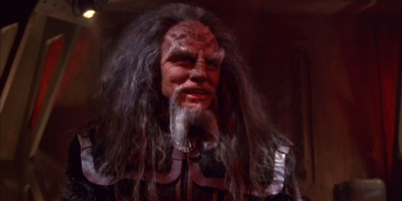 Jornada nas Estrelas Voyager Ultimato Korath Klingon Vaughn Armstrong