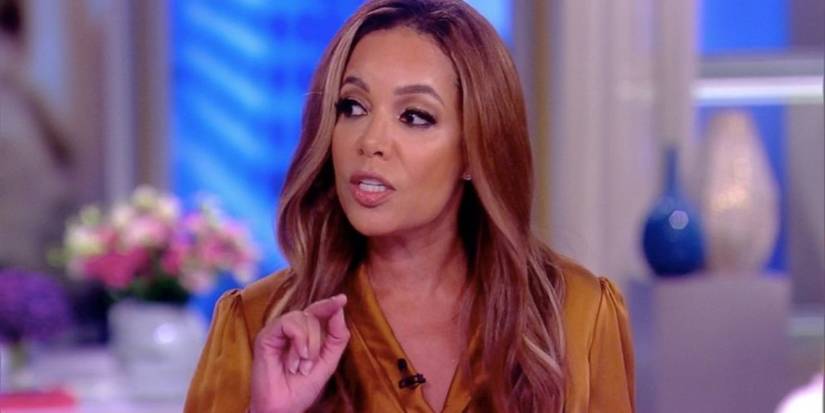 Sunny Hostin mid-speech in The View