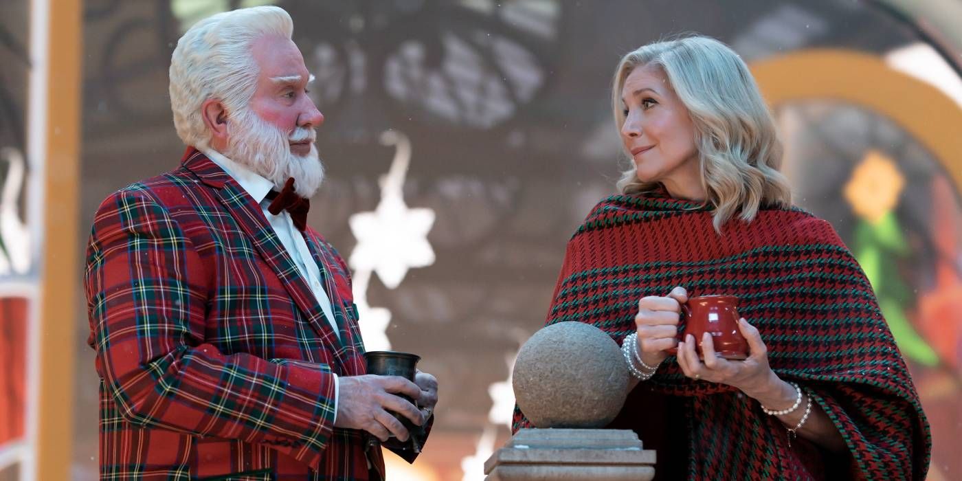 Scott y Carol tienen una conversación seria sobre Papá Noel mientras sostienen tazas y visten cuadros.