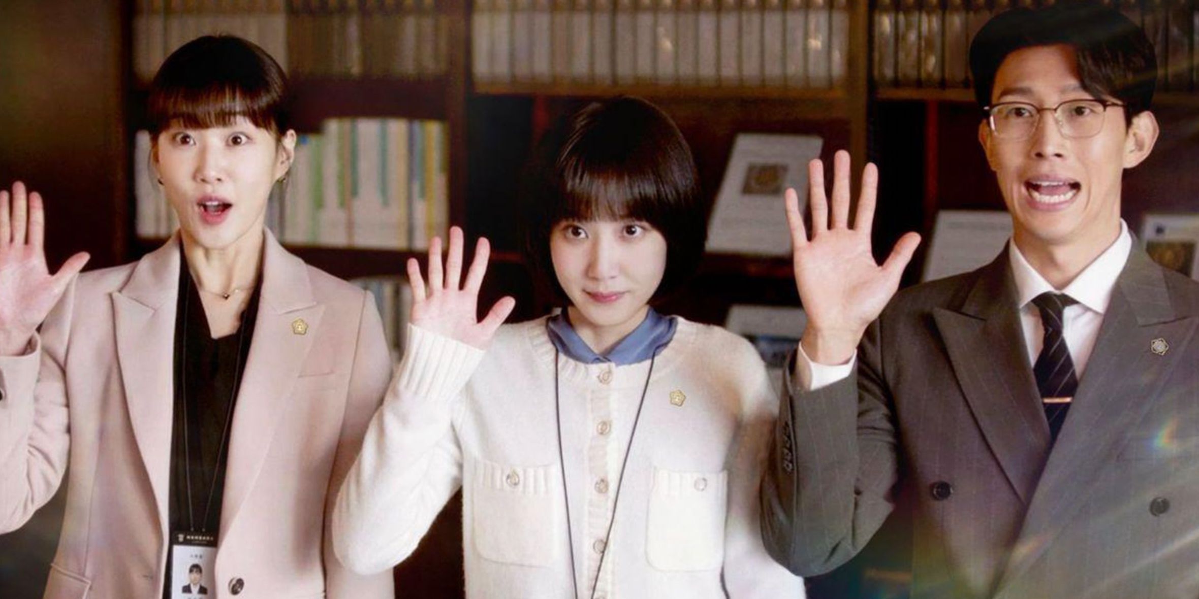 Three lawyers raise their hands in Extraordinary Attorney Woo