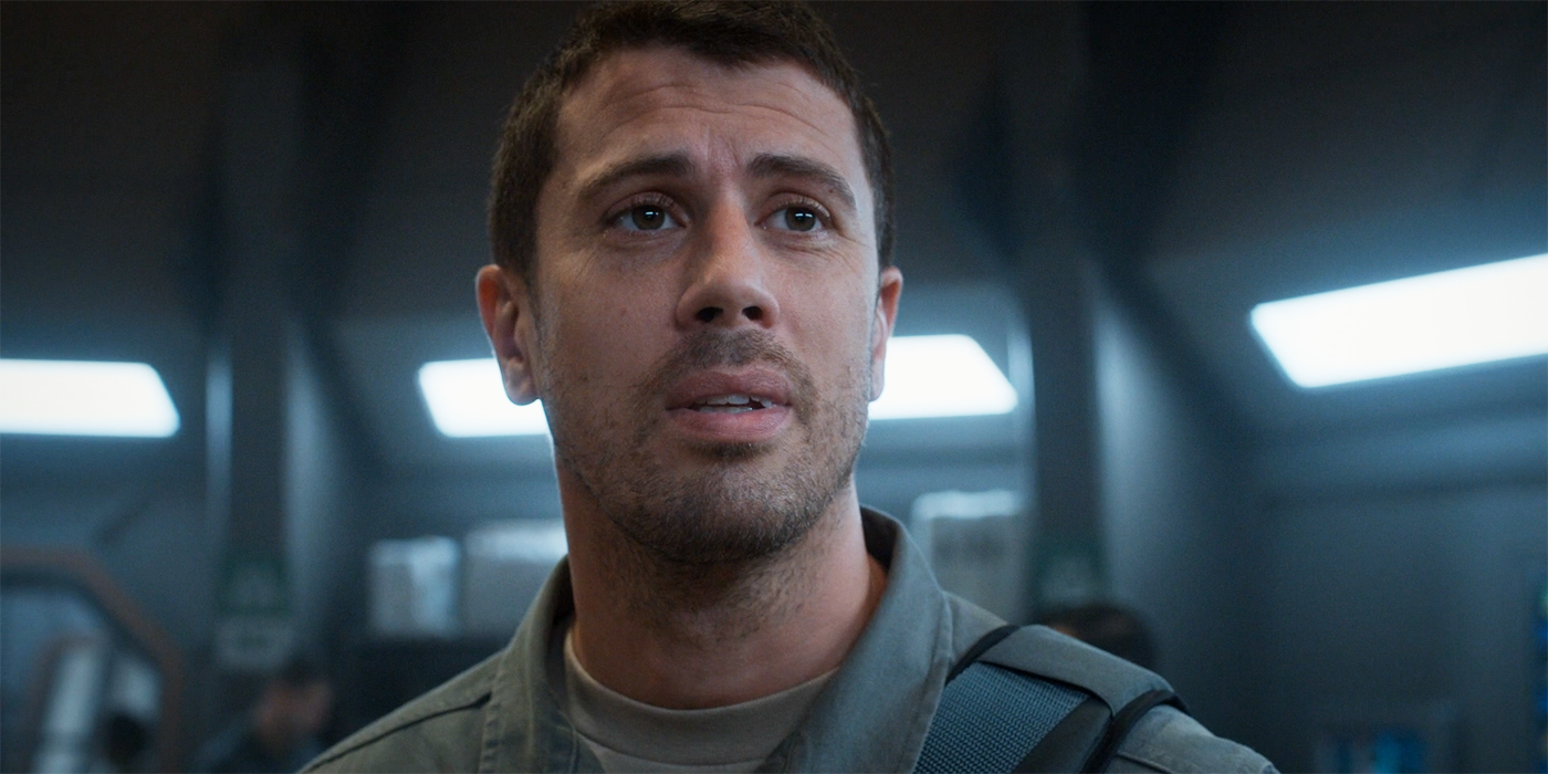 Toby Kebbell como Miles Dale en For All Mankind temporada 4, episodio 2