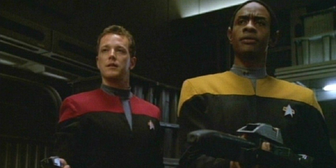 1 Voyager Episode Hilariously Poked Fun At Star Treks Holodeck Problem