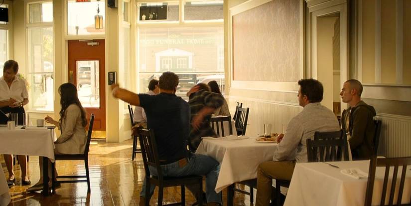 Jack Reacher slaps KJ in a restaurant in Reacher season 1