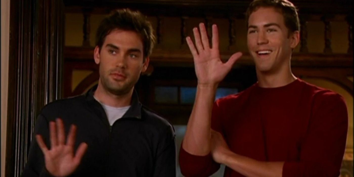 Wyatt y Chris saludando en Charmed Finale