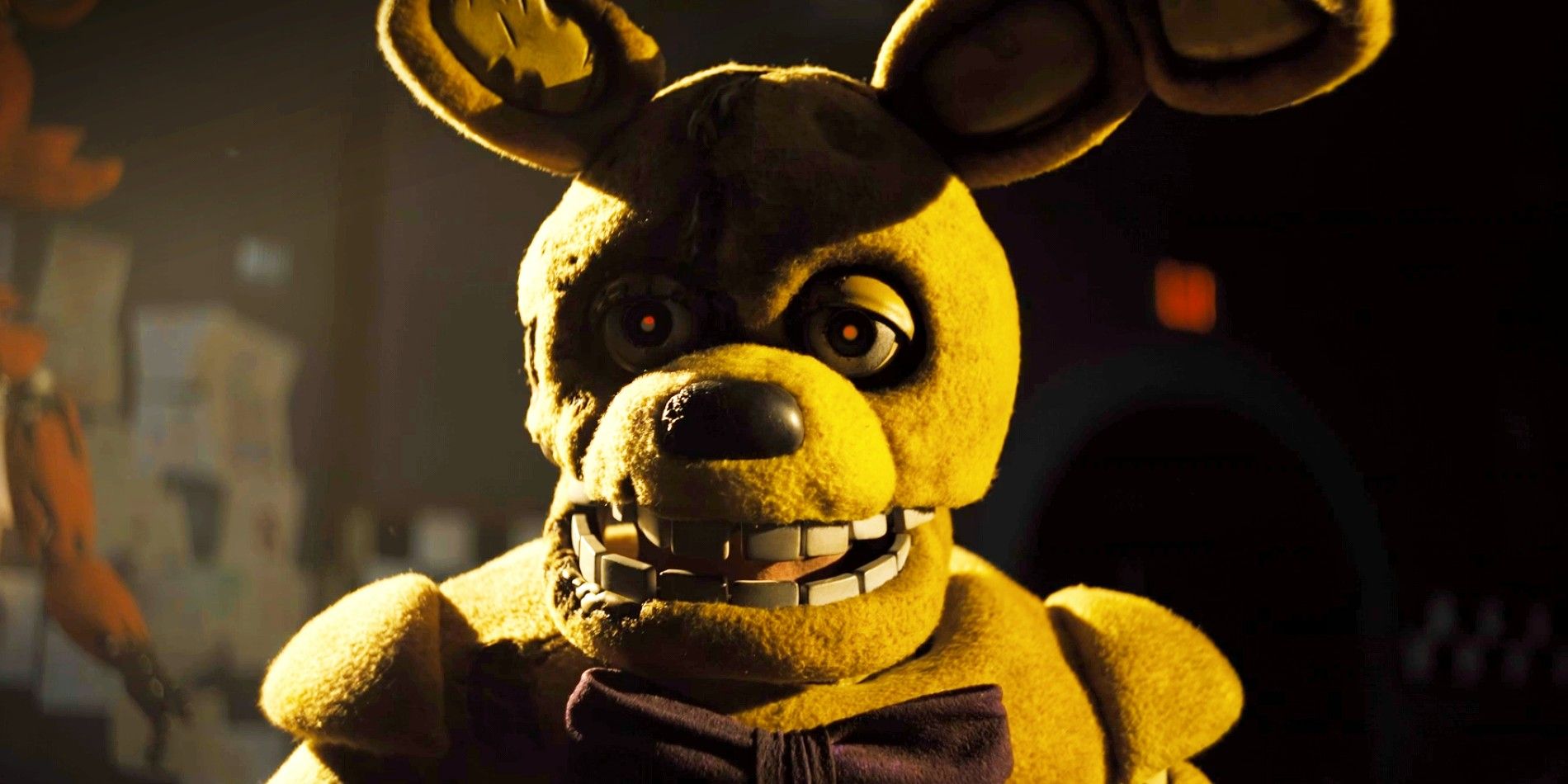 Yellow_Rabbit_surrounded_by_animatronics_in_Five_Nights_at_Freddys
