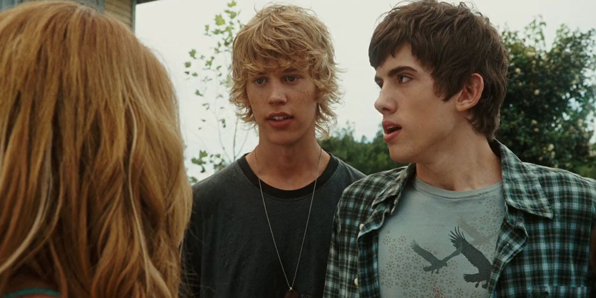 Austin Butler and Carter Jenkins in Aliens In The Attic