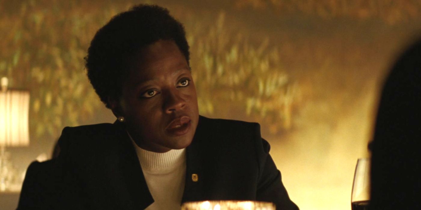 Viola Davis como Amanda Waller na cena pós-créditos do Esquadrão Suicida