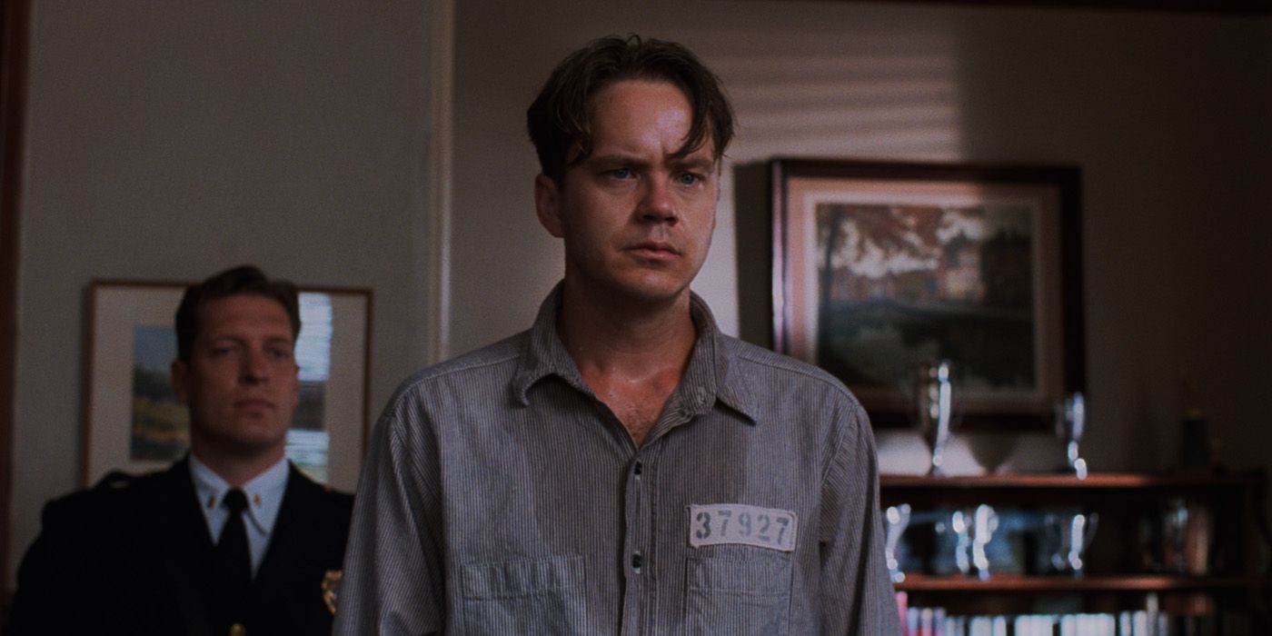 Andy no escritório do diretor em The Shawshank Redemption