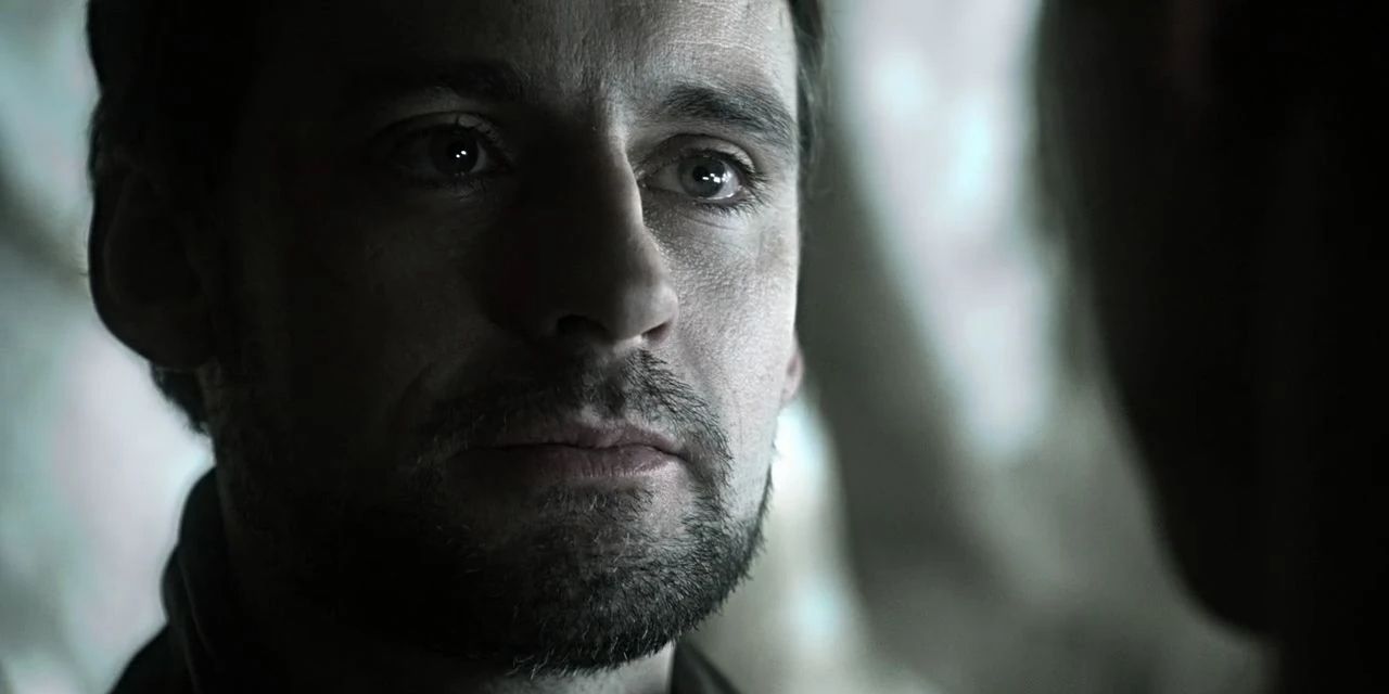 Callum Blue as General Zod in Smallville staring intently