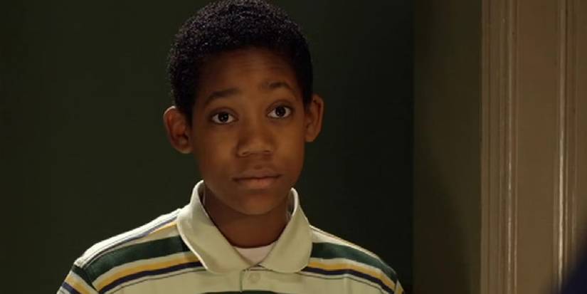 Chris (Tyler James Williams) looking steadily at somebody in Everybody Hates Chris.
