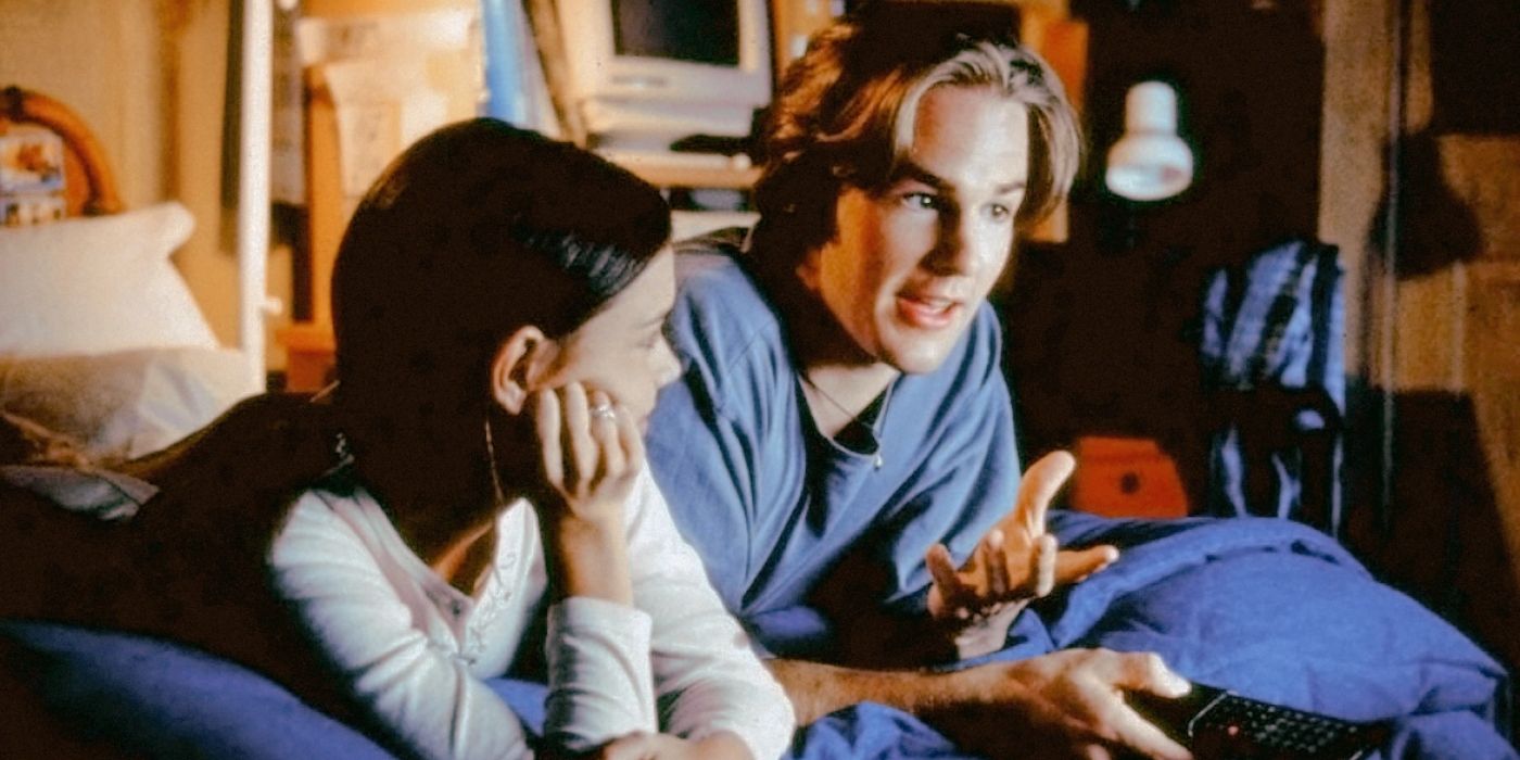 Joey and Dawson on Dawson's bed in Dawson's Creek