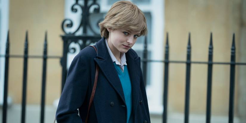 Emma Corrin as Diana walking in The Crown