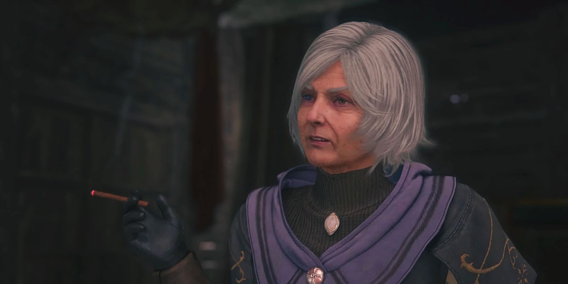 Charon, uma mulher mais velha com um penteado cinza, fuma um charuto em uma captura de tela do DLC do FF16.