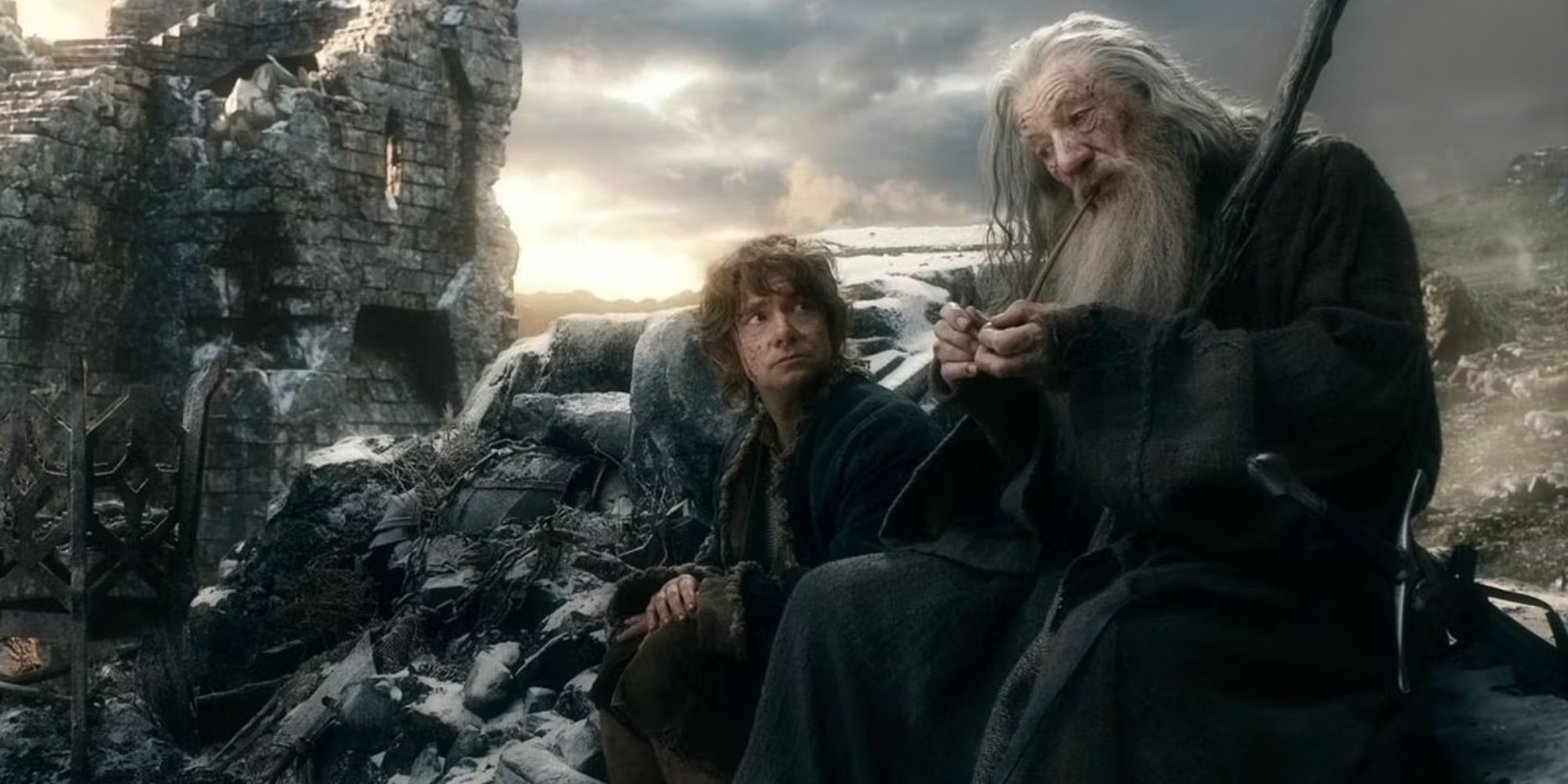 Gandalf Smoking Pipe Beside Bilbo In Battle Of The Five Armies (1)