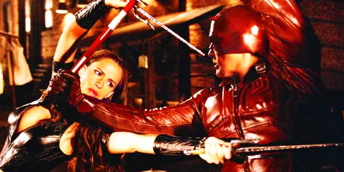 Jennifer Garner's Elektra and Ben Affleck's Daredevil fighting in 2003's Daredevil film