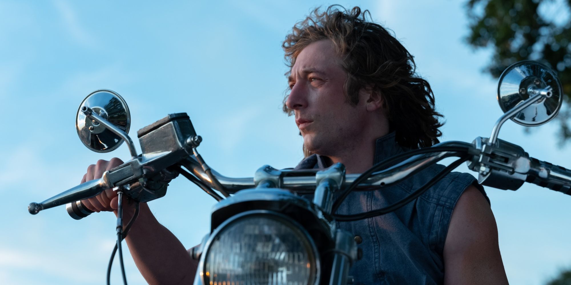 jeremy allen white in the iron claw