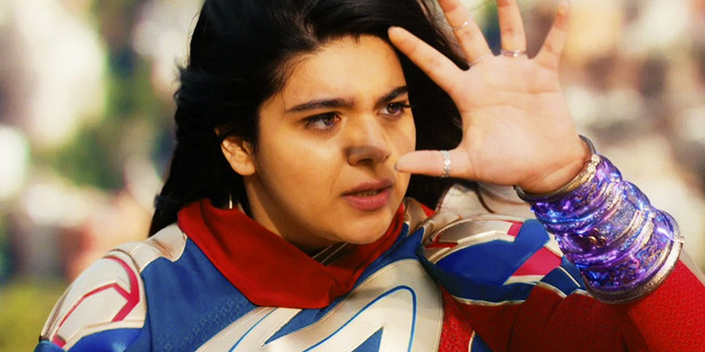 Kamala Khan (Iman Vellani) using her Quantum Band in The Marvels