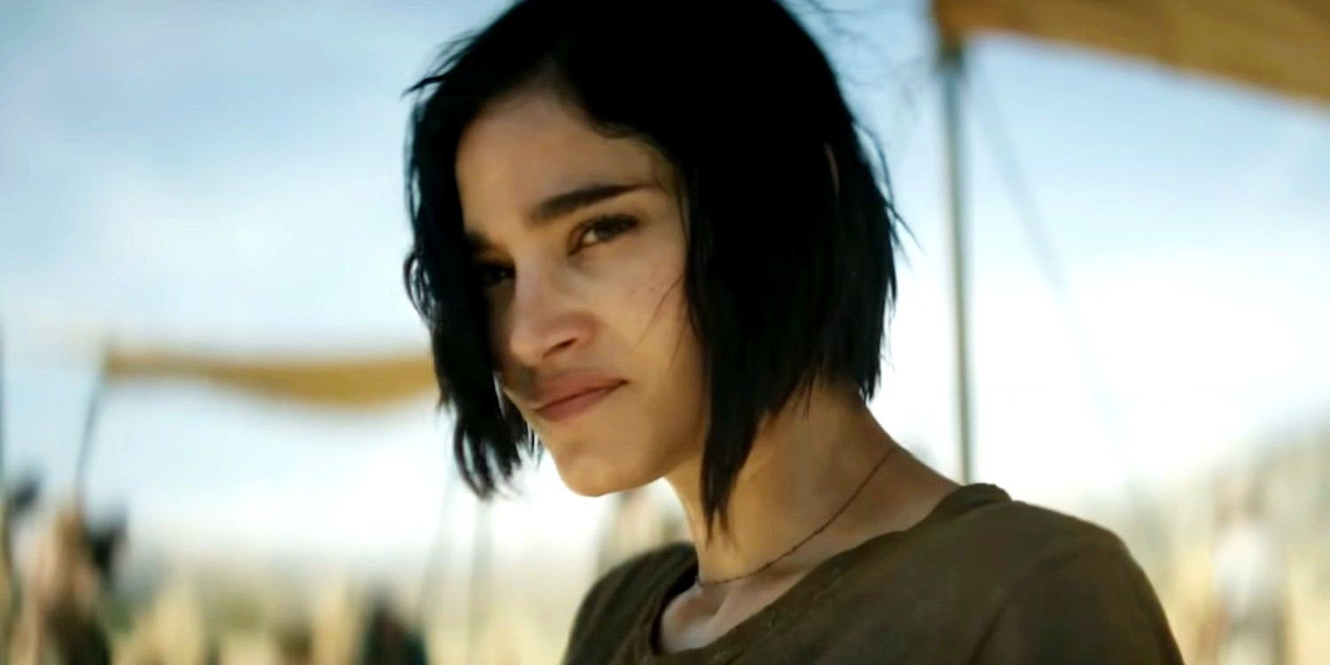 Kora staring at something in Rebel Moon Part 1