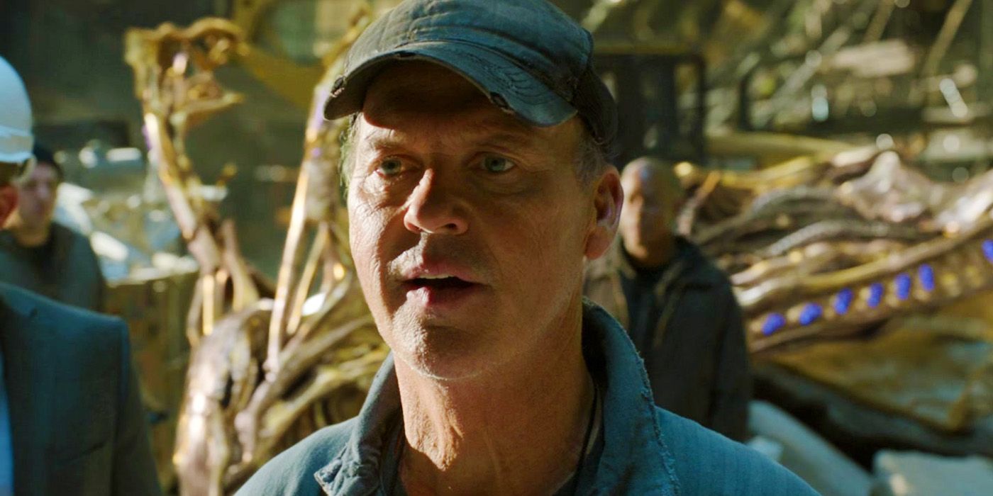 Michael Keaton's Adrian Toomes in New York destruction site in Spider-Man Homecoming