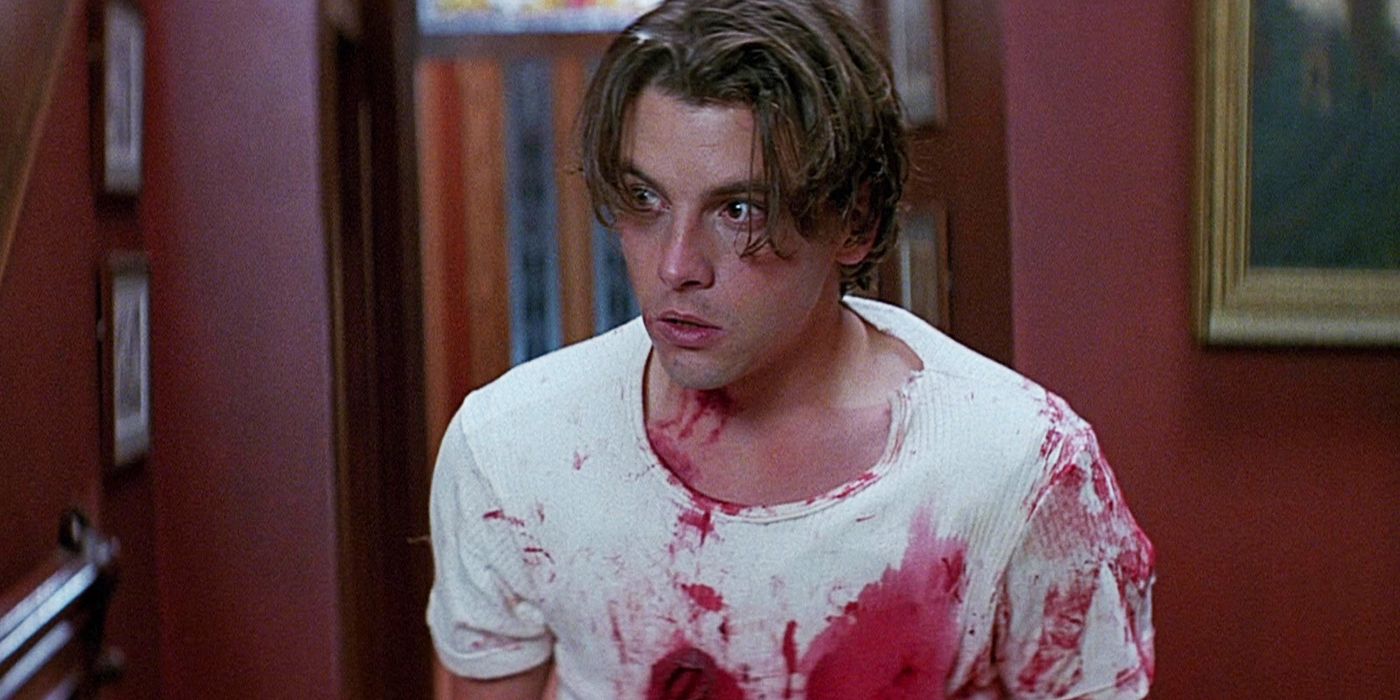 Billy Loomis covered in blood and looking scared in Scream