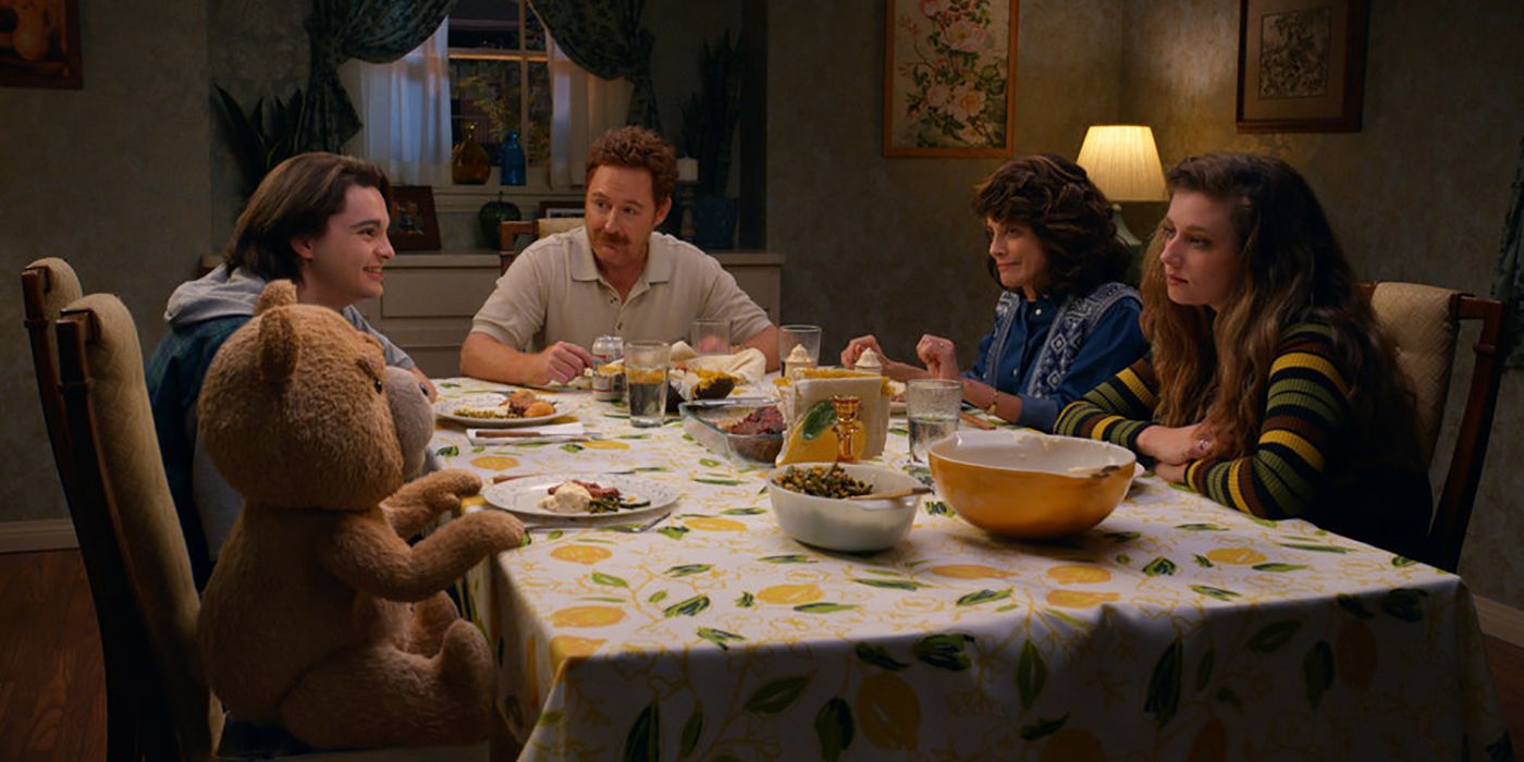 Seth MacFarlane, Max Burkholder, Scott Grimes, Alanna Ubach and Giorgia Whigham sit at the dinner table in Ted