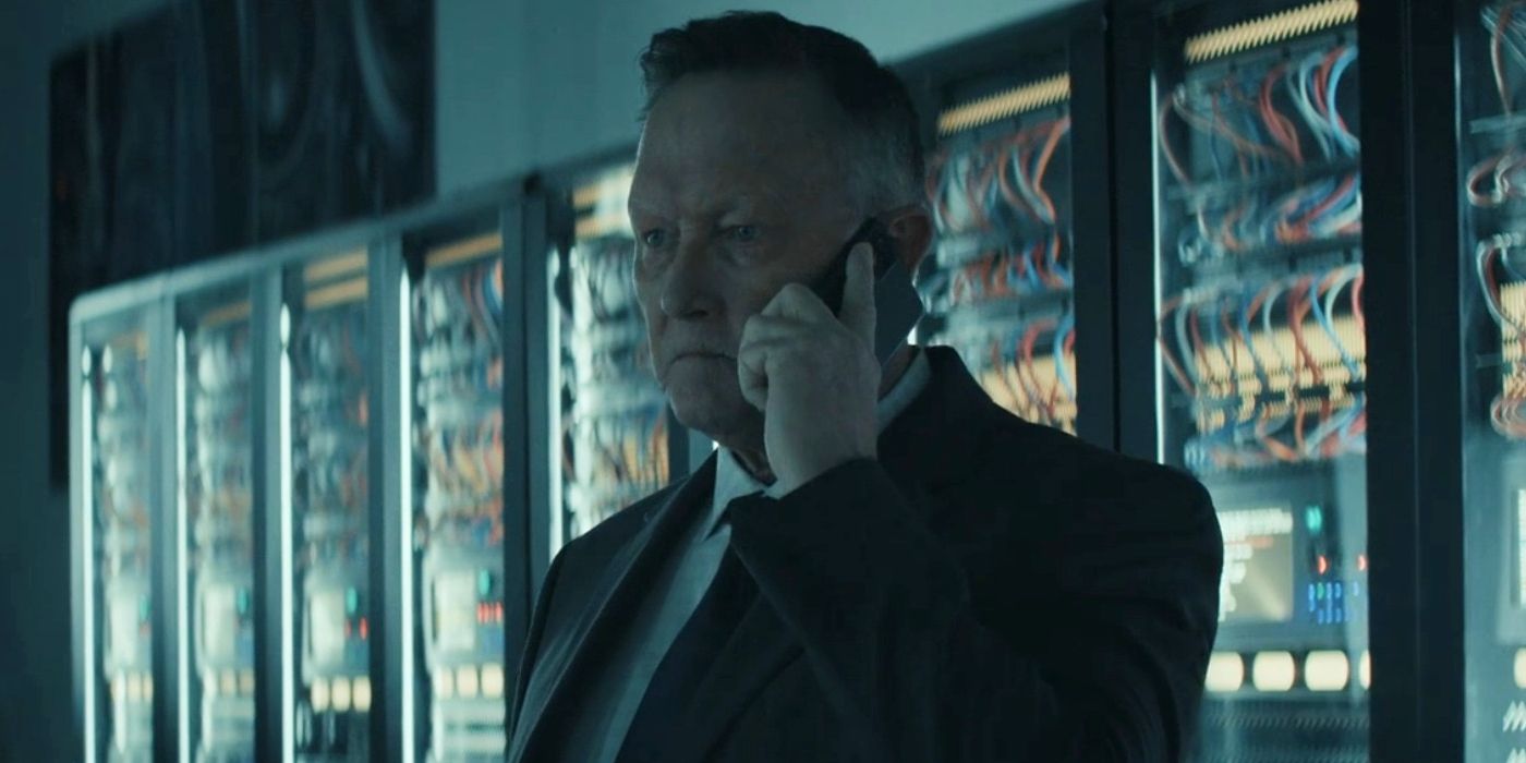 Robert Patrick as Shane Langston talking on the phone in Reacher season 2