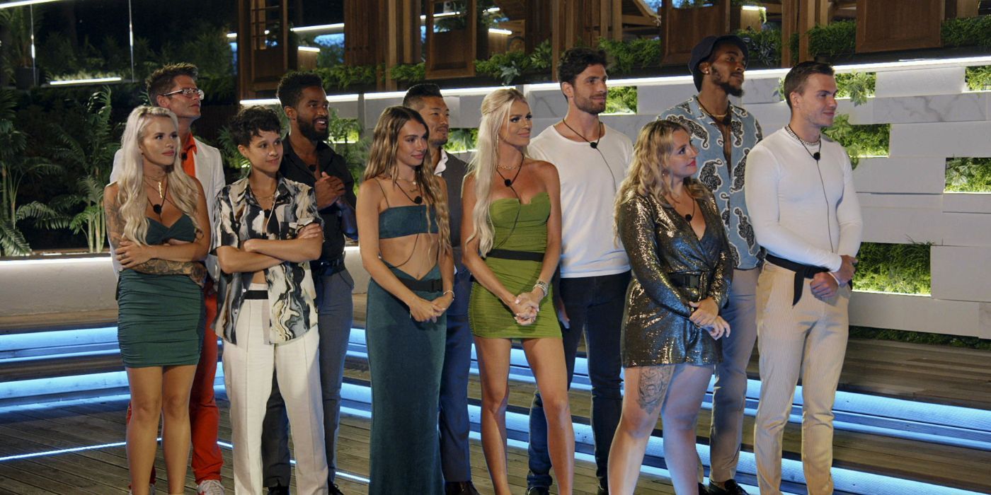 Surviving Paradise Season 1 Cast Standing Together