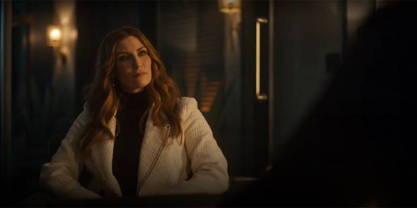 Sarah Levy as Susan Ireland in SurrealEstate season 2.