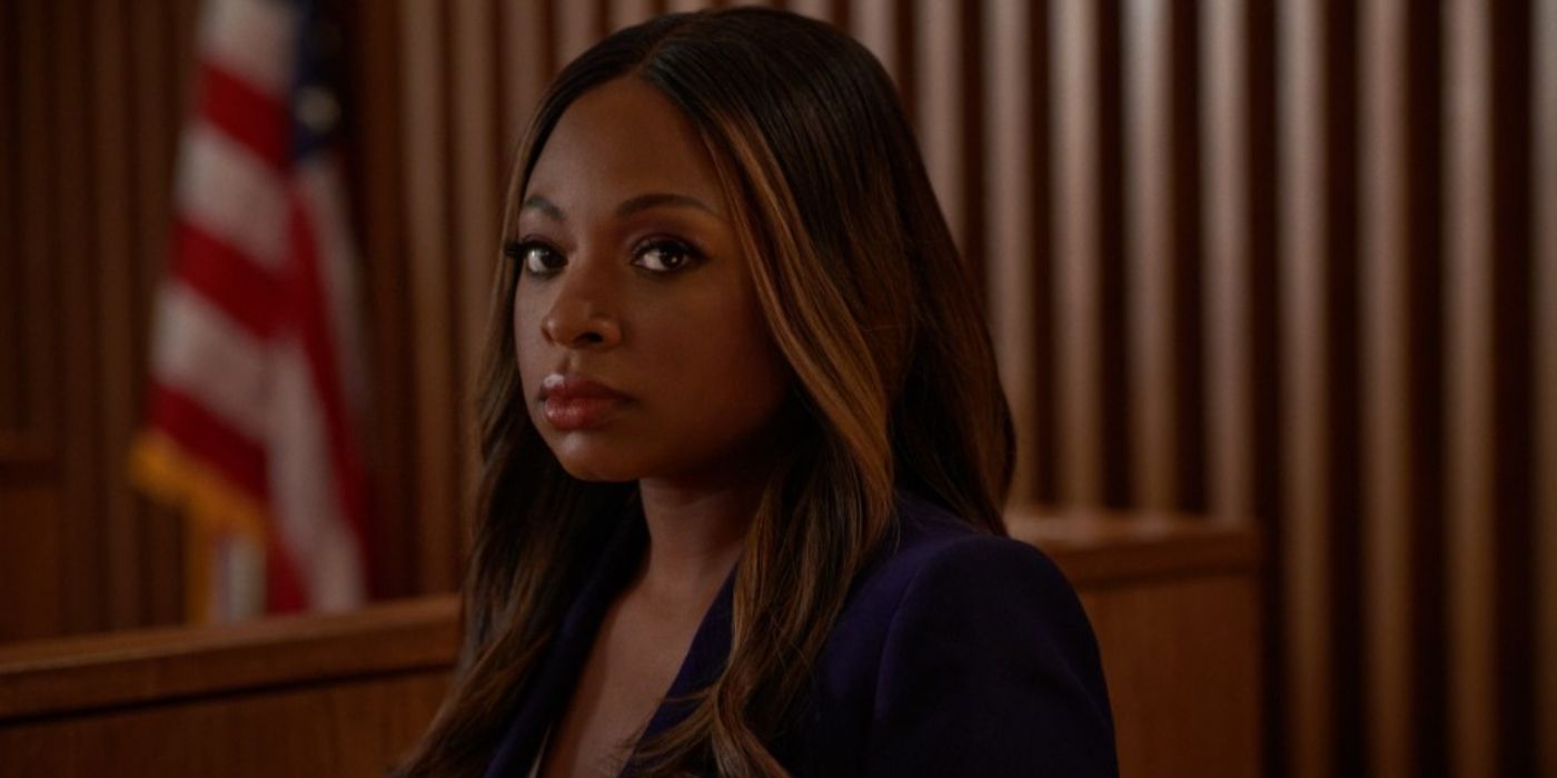 Naturi Naughton como Tasha St Patrick em um tribunal na franquia Power Book