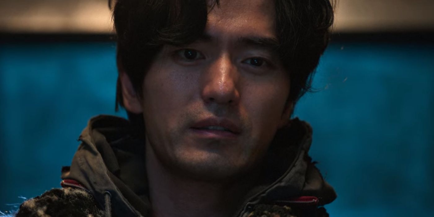 Closeup of Ui-myeong posing as Sang-wook in Sweet Home season 2, episode 8