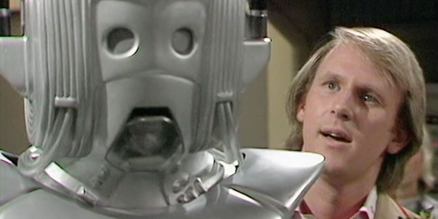 Peter Davison as the Fifth Doctor with the Cyberleader in the Doctor Who serial Earthshock