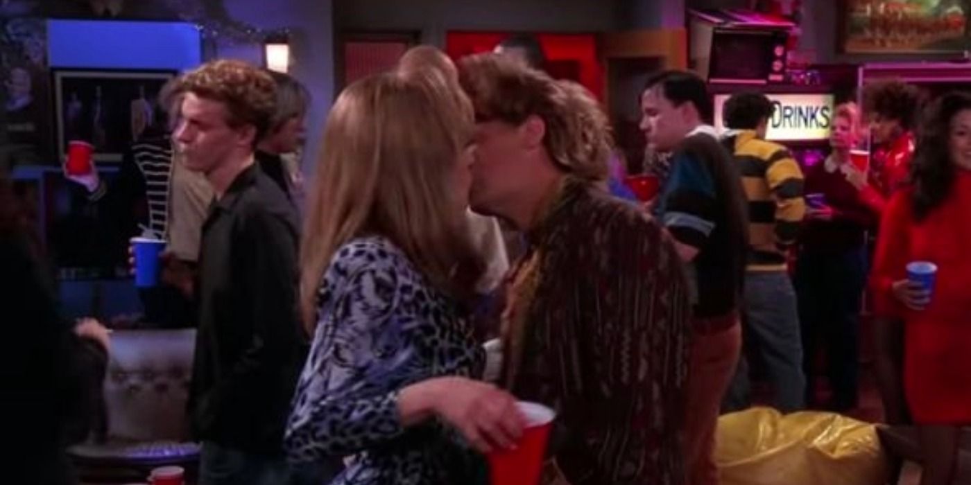 Chandler and Rachel kiss at a college party in a flashback sequence in Friends