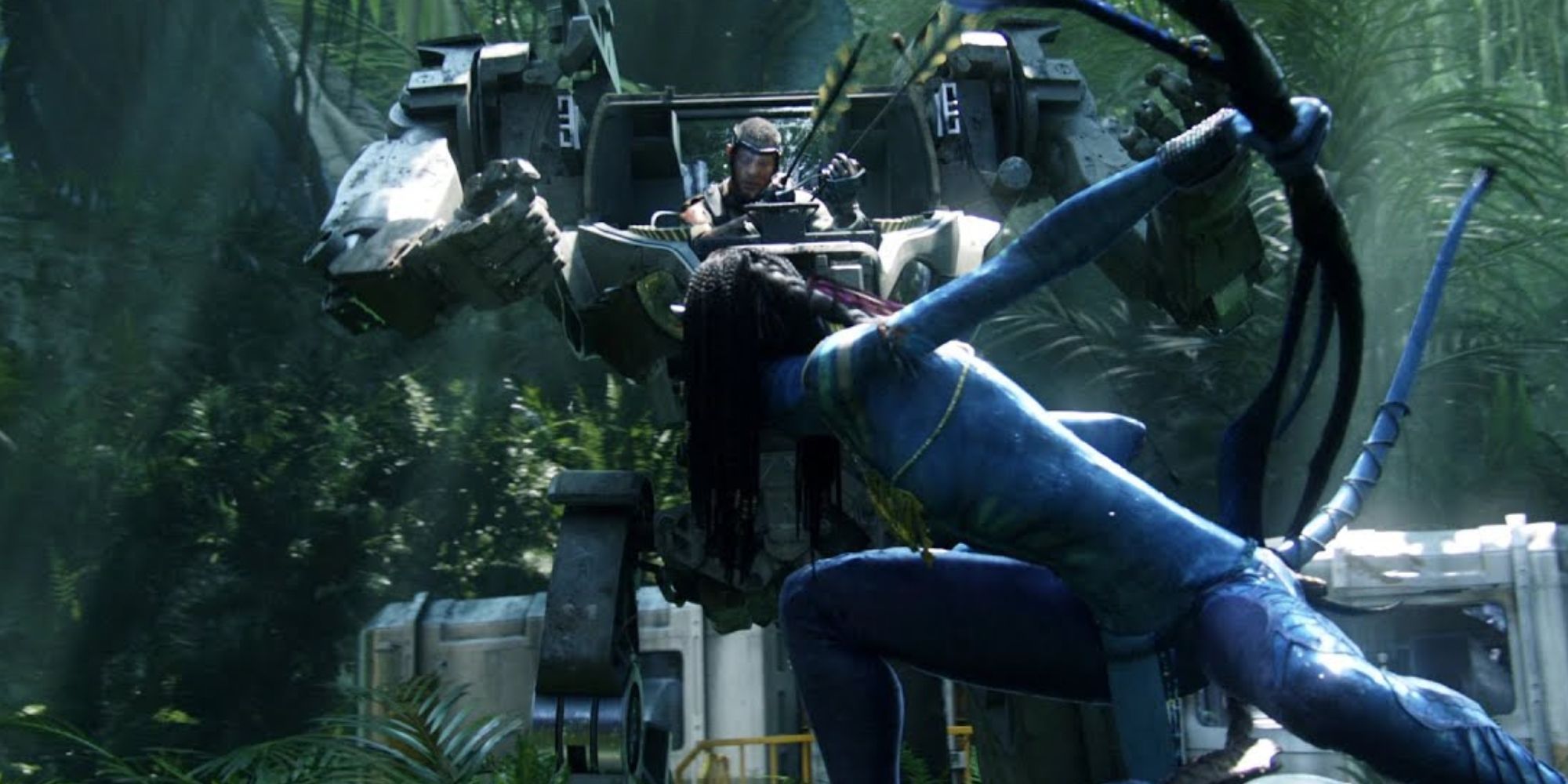 Stephen Lang as Miles Quaritch fighting the Na'vi in his mech suit in Avatar